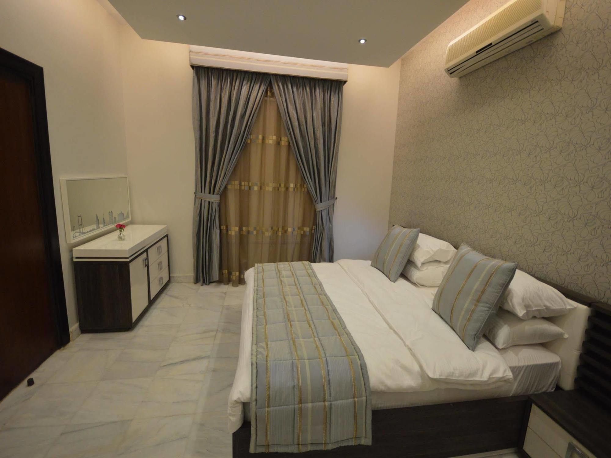 رحال البحر للشقق المخدومة Rahhal Albahr Serviced Apartments Djedda Buitenkant foto
